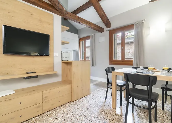 Cera San Marco Terrace Apartament