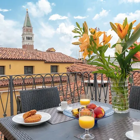 Ve.n.i.ce Cera San Marco Terrace