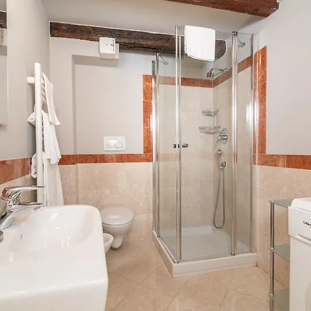 Ve.n.i.ce Cera San Marco Terrace شقة البندقية